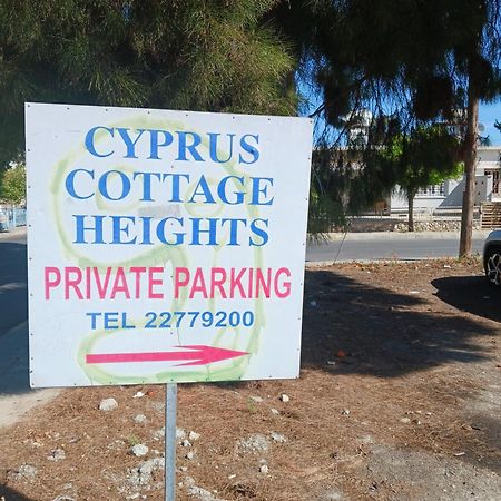 Cottage Heights Nicosia Exterior photo