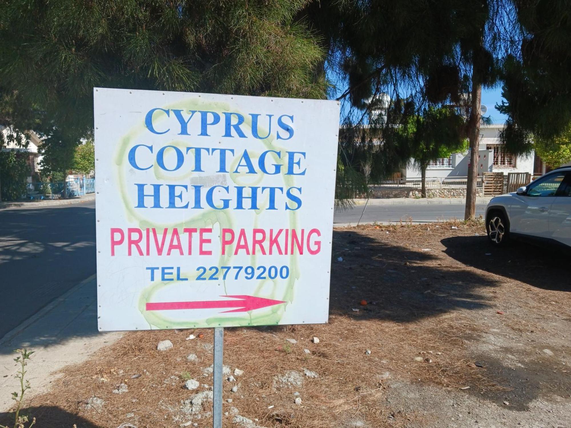 Cottage Heights Nicosia Exterior photo